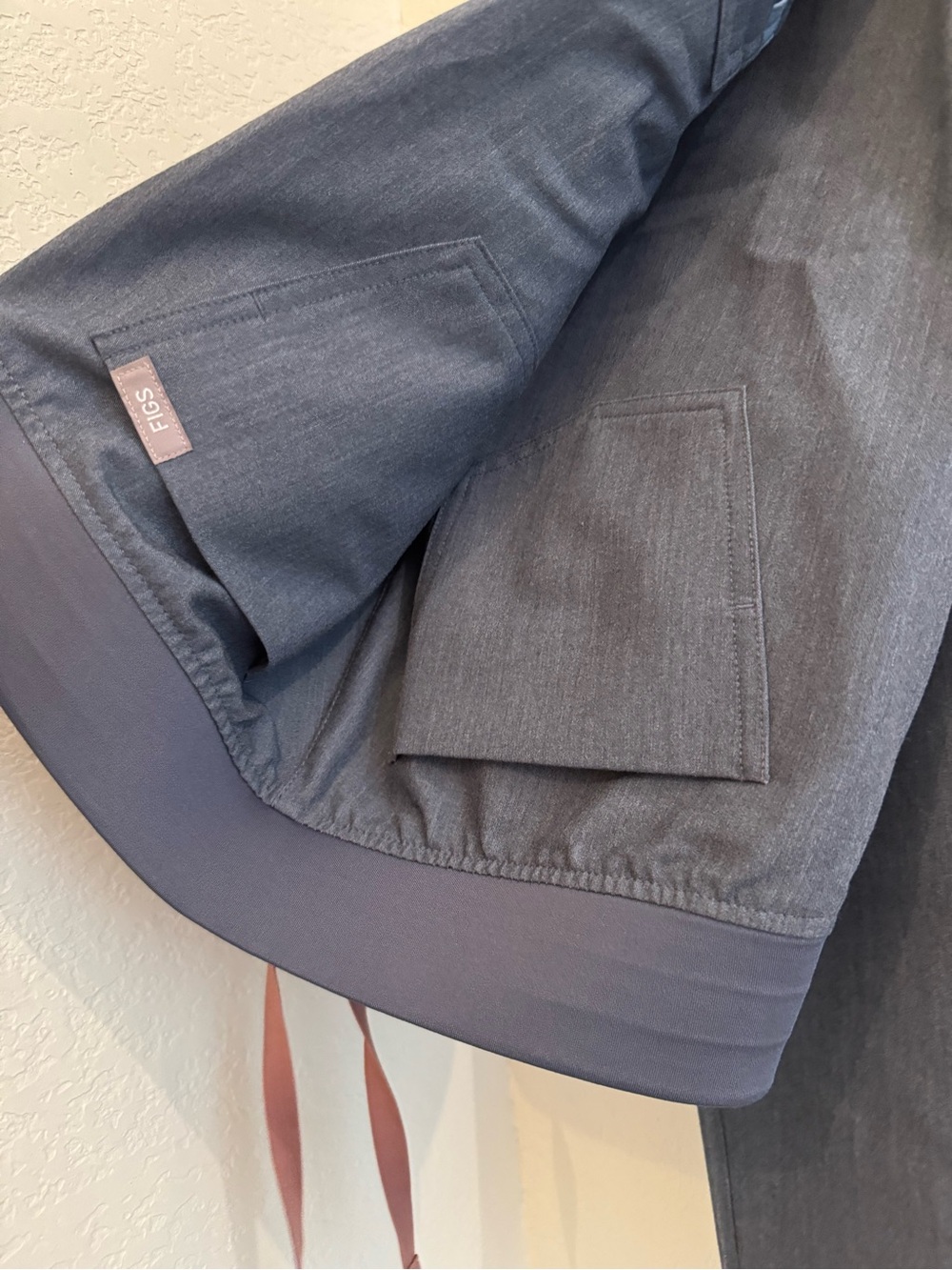 FIGS Zamora Jogger Scrub Pant - Tall - Picture 4 of 5